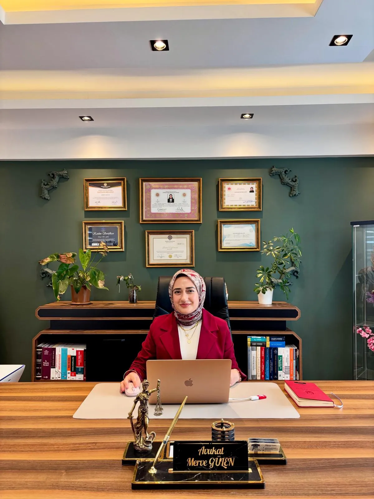 Av. Merve GÜLEN - Erzurum Nafaka Avukatı